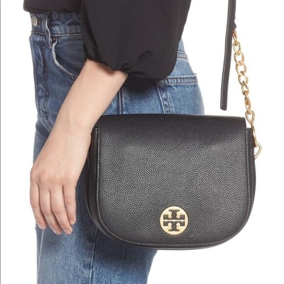 Tory Burch | One Size | Everly Black Pebbled Leather Flap Saddle Bag - Picture 1 of 12